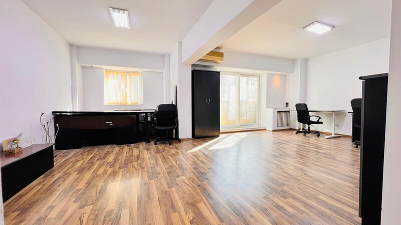 Victoriei ultracentral Str.Louis Blanc Nr.2, spatiu birouri 86 MP, 3 camere