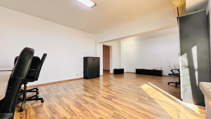 Victoriei ultracentral Str.Louis Blanc Nr.2, spatiu birouri 86 MP, 3 camere